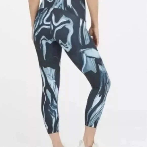 NWT SPANX Booty Boost 7/8 Printed Marble Leggings 50244R Marbled Size 2X